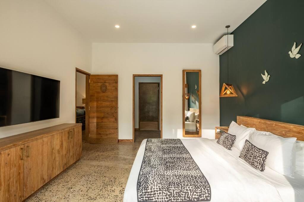 Villa Designer New 3Bdr - Lush Garden+Pool Gili Trawangan Exterior foto