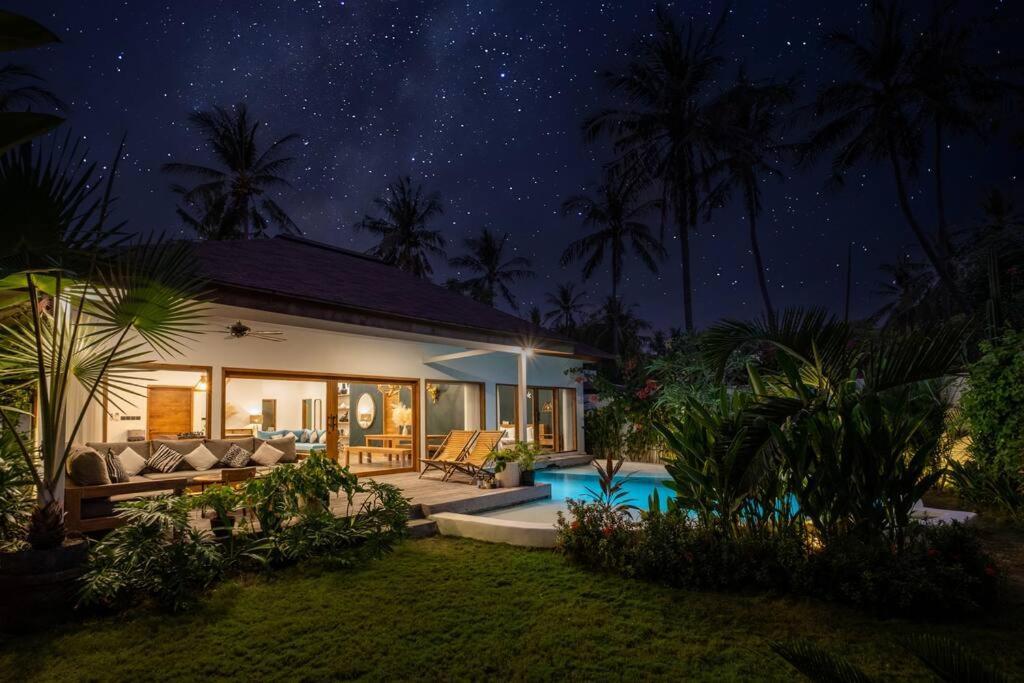 Villa Designer New 3Bdr - Lush Garden+Pool Gili Trawangan Exterior foto