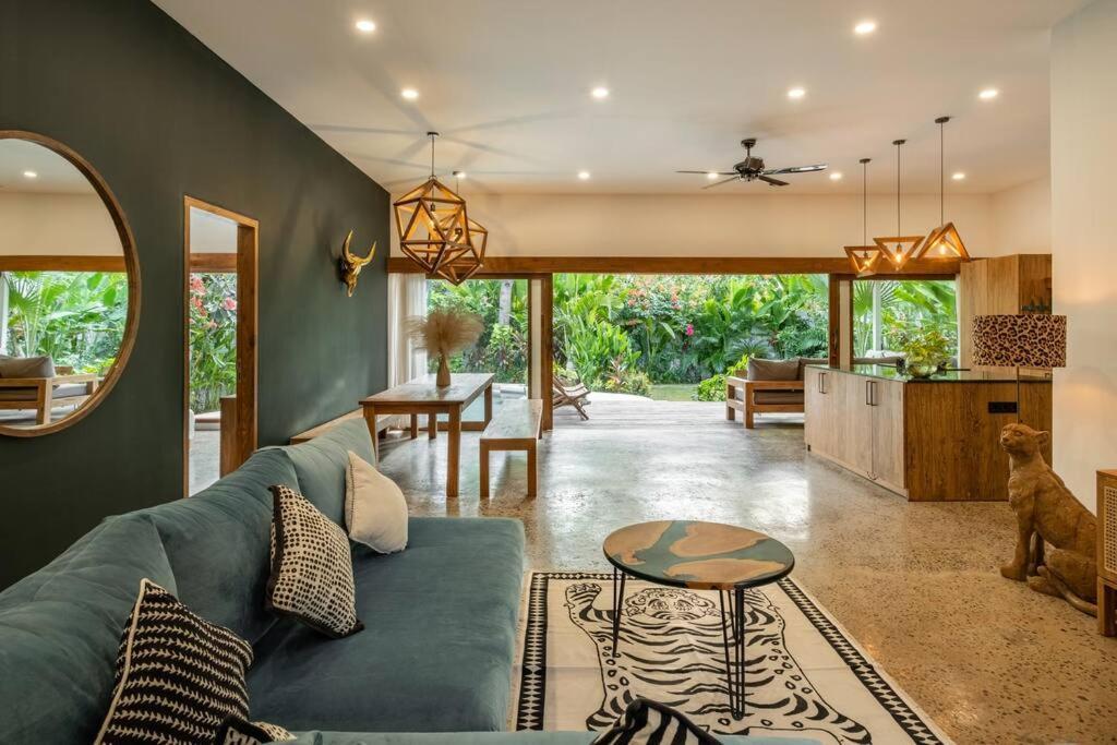 Villa Designer New 3Bdr - Lush Garden+Pool Gili Trawangan Exterior foto